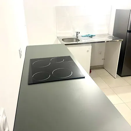 Quarto em Acomodações Particulares Réf A à 6 Min De Disneyland Paris *